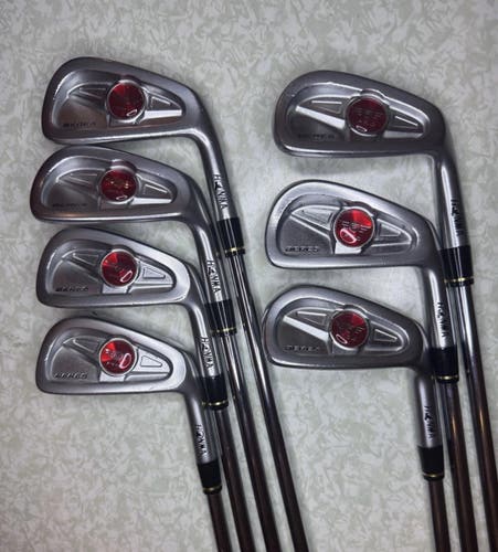 HONMA BERES PRO Iron Set 4-PW 7pcs N.S.PRO 1050GH stiff Flex Steel shafts RH