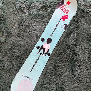 Women's Burton Deja Vu Flying V 152 cm Snowboard