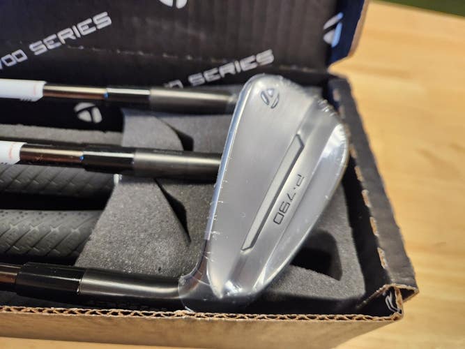 Taylormade P790 Battleworn 4-pw Xstiff Steel