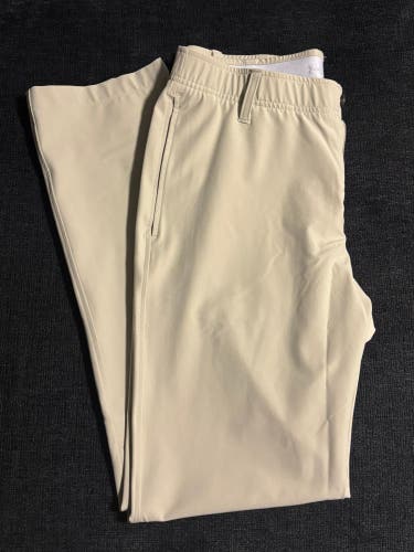 Size 32x32 Men's Under Armour Pants (New)