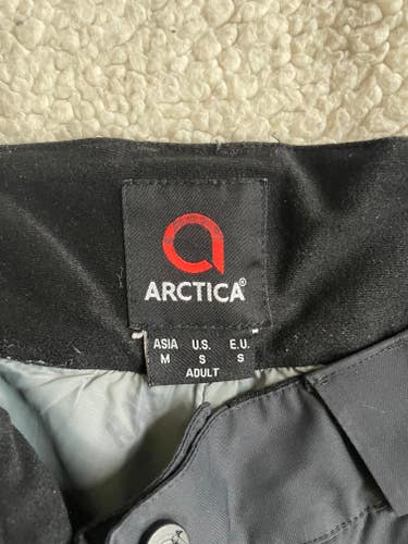 Black Unisex Adult Small Arctica Ski racing shorts (Used)