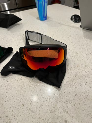 Unisex Oakley FLIGHT PATH L Ski Goggles Large (Used)