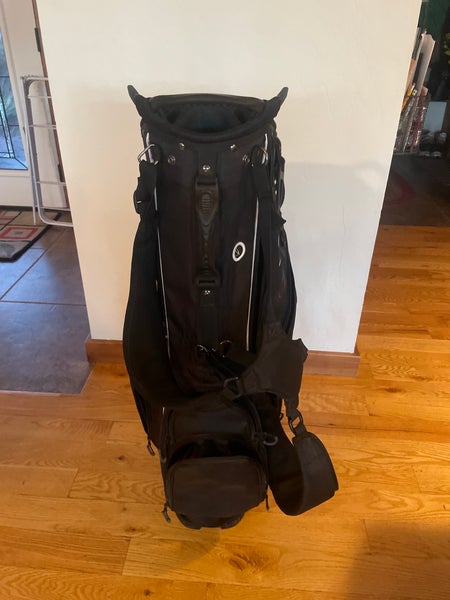 Golf Bag (Barely used)