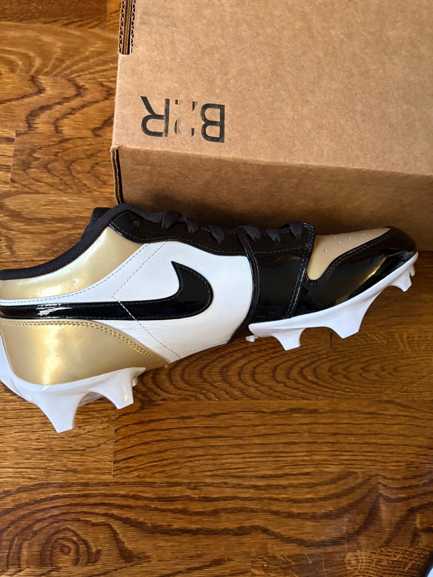 gold jordan football cleats