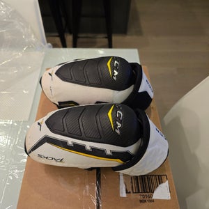 Senior Medium CCM Tacks Elbow Pads (Used)