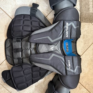Large/Extra Large Bauer GSX Goalie Chest Protector (Used)