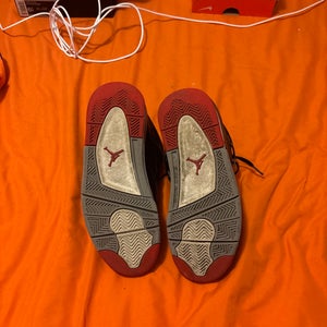 Black Men's 6Y (Big Kids / Youth) Youth Air Jordan Jordan 4 Shoes (Used) No box, taking negotiations