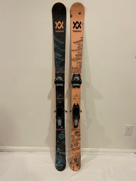 Unisex 2023 All Mountain 156 cm Volkl revolt 86 Skis With Marker Griffon 13 Bindings (Used)
