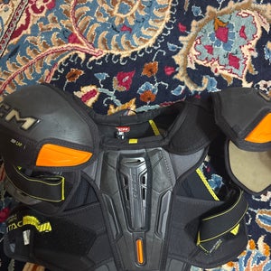 Large Youth CCM Tacks ASV PRO Shoulder Pads (Used)