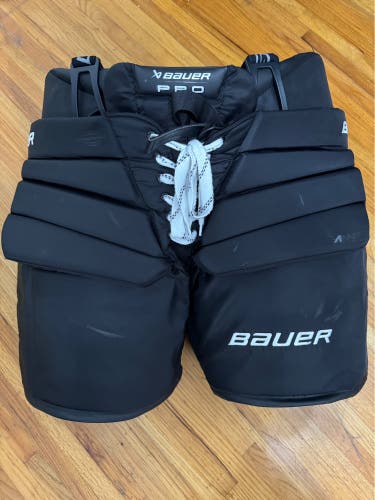 Senior XL 2023 Bauer Pro Hockey Goalie Pants (Used)