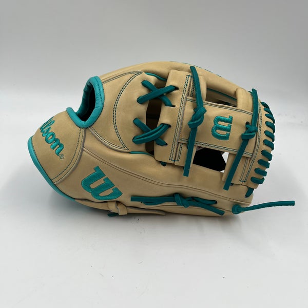 Wilson A2000 1787 11.75 Infield Baseball Glove