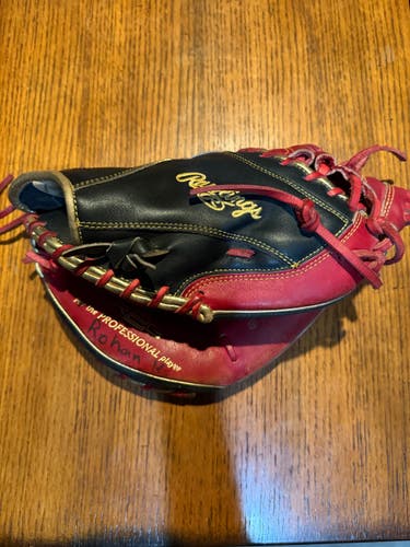 Rawlings RH Heart of the hide Catcher's Glove 32.5" (Used)