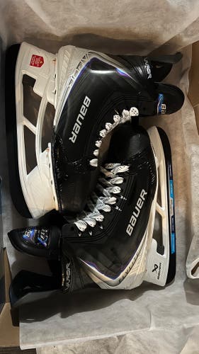 2025 Bauer Vapor Flylite Hockey Skates 9 (Used)
