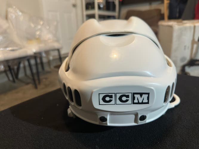 Medium CCM Helmet (Used)