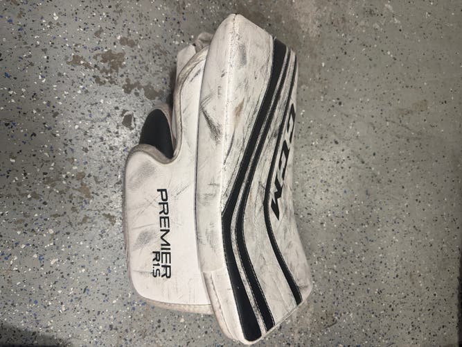 CCM Premier R1.S Youth Catcher Regular (Used)