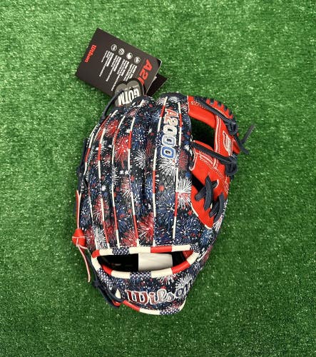 Wilson A2000 11.75" July Fireworks GOTM 1975 Infield Baseball Glove
