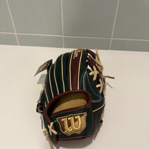 2025 Wilson RH Infield Staff Baseball Glove 11.75" (New)