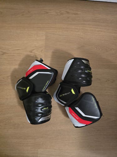 Intermediate Large Bauer Vapor Hyperlite Elbow Pads (Used)