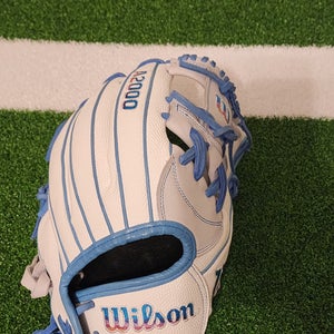 2025 Wilson RH Infield A2000 Softball Glove 12" (New)