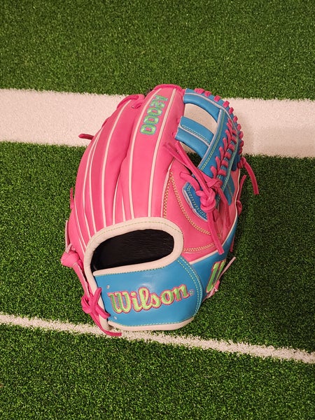 2025 Wilson RH Outfield A2000 Baseball Glove 11.75" (New)