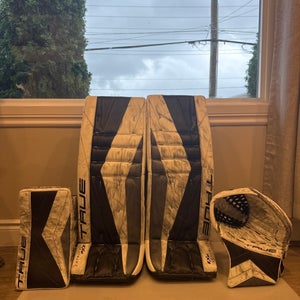 34" 2024 True Catalyst PX3 Regular Goalie Full Set Pro Stock (Used)