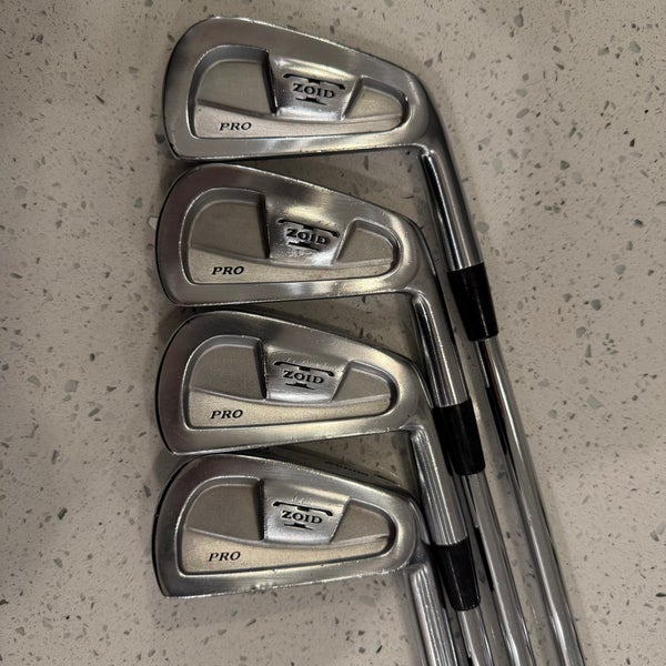 Men's Mizuno T-Zoid Pro Forged Right Handed Iron Set Regular Flex 8 Pieces Steel Shaft (Used)