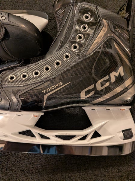 CCM Tacks XF Pro Hockey Skates Regular Width 8 (Used)