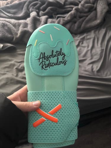 Senior Sliding Mitt (New)