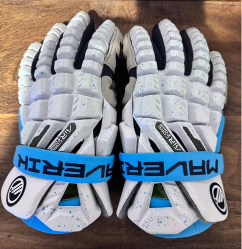 Maverik Max Lacrosse Gloves 13" (Used)