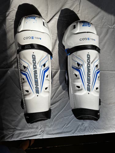 Senior Sher-Wood 16" Shin Pads (Used)