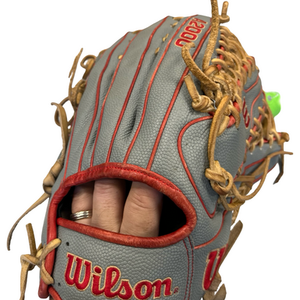 Used Wilson A2000 OT7  12.75IN BB/SB Glove RH Throw Grey 12 3/4" 11682-S000123613