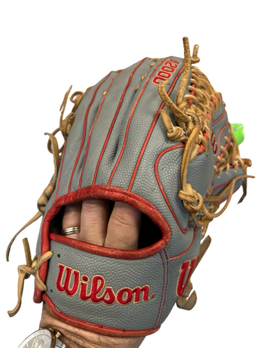 Used Wilson A2000 OT7 12.75IN BB/SB Glove RH Throw Grey 12 3/4" 11682-S000123613