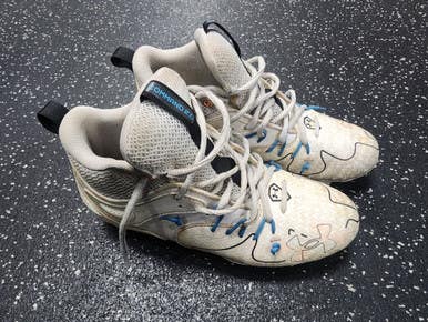 Used Under Armour COMMAND 2.0 LAX Cleats Boys White Junior 04 11849-S000033610