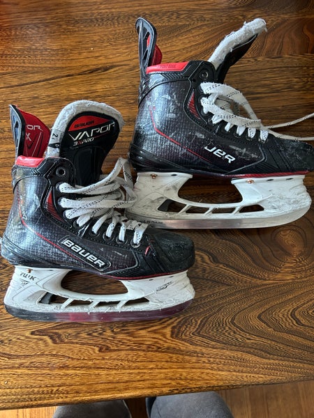 Bauer Vapor 3X Pro Hockey Skates Regular Width Size 2.5 (Used)
