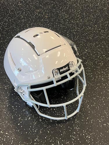 New Schutt F7 FB Helmet White SM 11849-S000033454