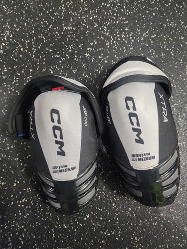 Used CCC JETSPEED Senior Elbow Pads MD 11849-S000033501
