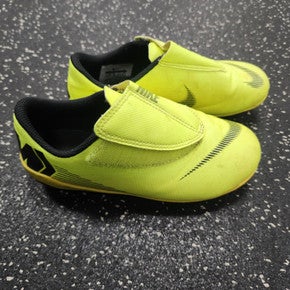 Used Nike MERCURIAL Soccer Cleats Yellow Youth 13.5 11849-S000033509