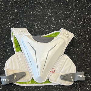 Used Maverik M5 EKG Lacrosse Shoulder Pads White MD 11849-S000033539