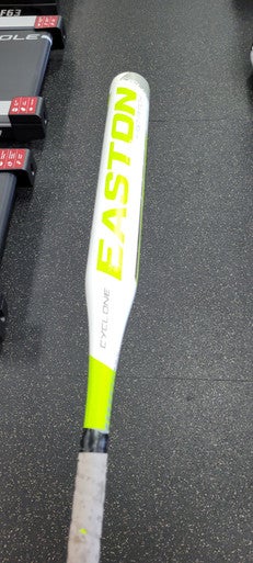 Used Easton CYCLONE BB/SB Fastpitch Bat 29" 11497-S000153668