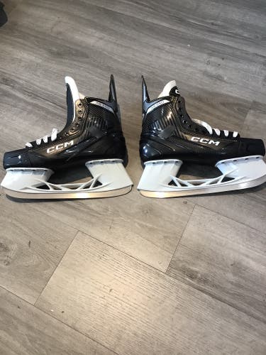 CCM AS-550 Hockey Skates Regular Width 11 (New)