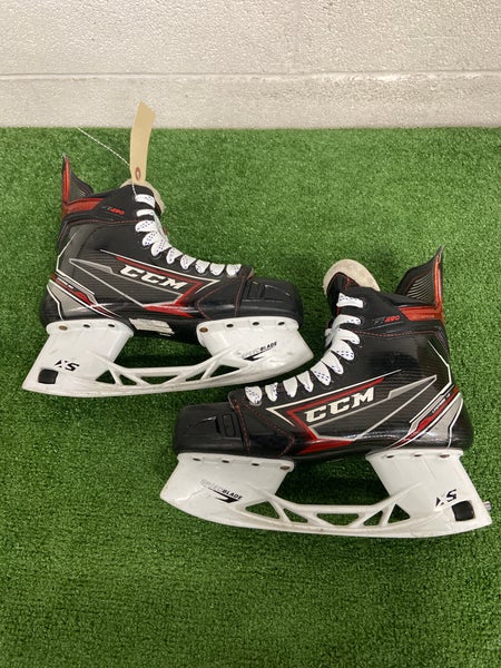 Senior CCM JetSpeed FT490 Hockey Skates Regular Width 8 (Used)