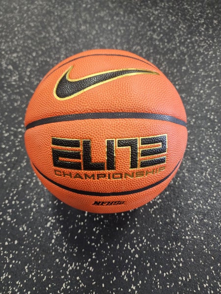 New Nike Elite Champ 2.0 Size 6 11849-ATC265817