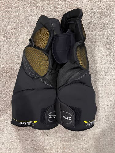 Senior XL Bauer Supreme TotalOne NXG Girdle