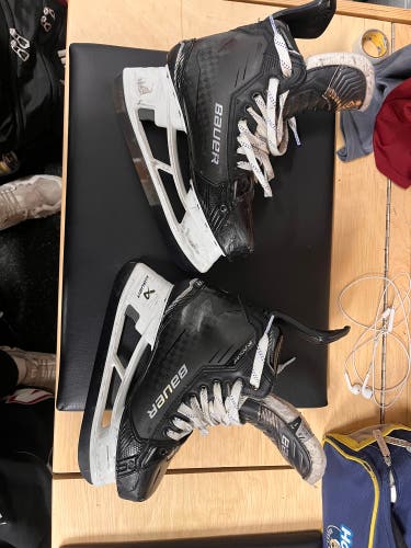 2024 Bauer Supreme Shadow Hockey Skates 7.5 (Used)