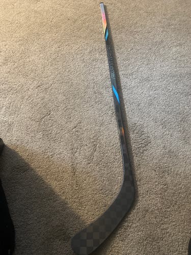 Junior Bauer Nexus Tracer 40 flex Right Handed Hockey Stick P92 40 Flex (New)