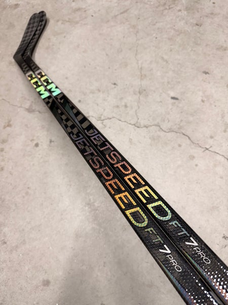 2 PACK 95 Flex P28 Senior CCM Jetspeed FT7 Pro Right Hand Hockey Stick Pro Stock NHL (New)