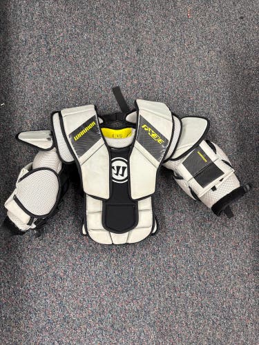 Warrior Ritual X3E Goalie Chest Protector (Used) | Junior Small / Medium