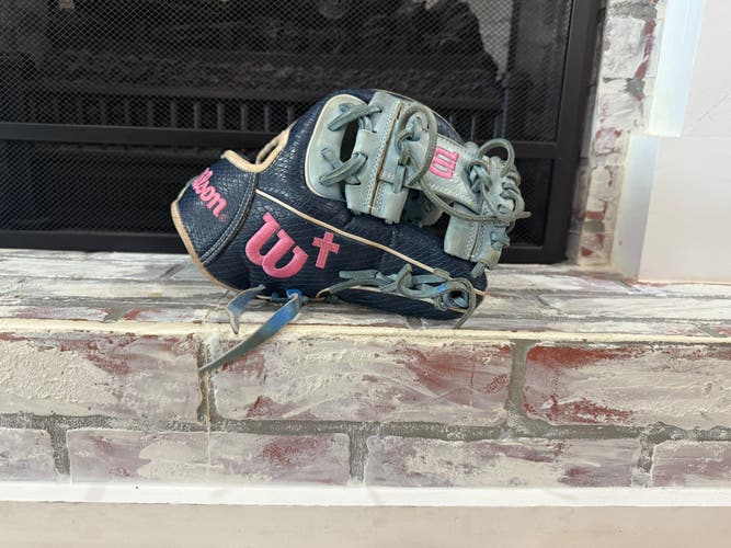 Wilson A2000 RH Infield Baseball Glove 11.25" (Used)