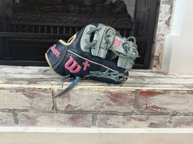 Wilson A2000 RH Infield Baseball Glove 11.25" (Used)