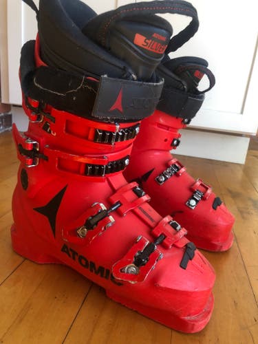 Atomic Racing Redster Club Sport LC 70 Ski Boots Soft Flex Mondo 25 & 25.5(Used)
